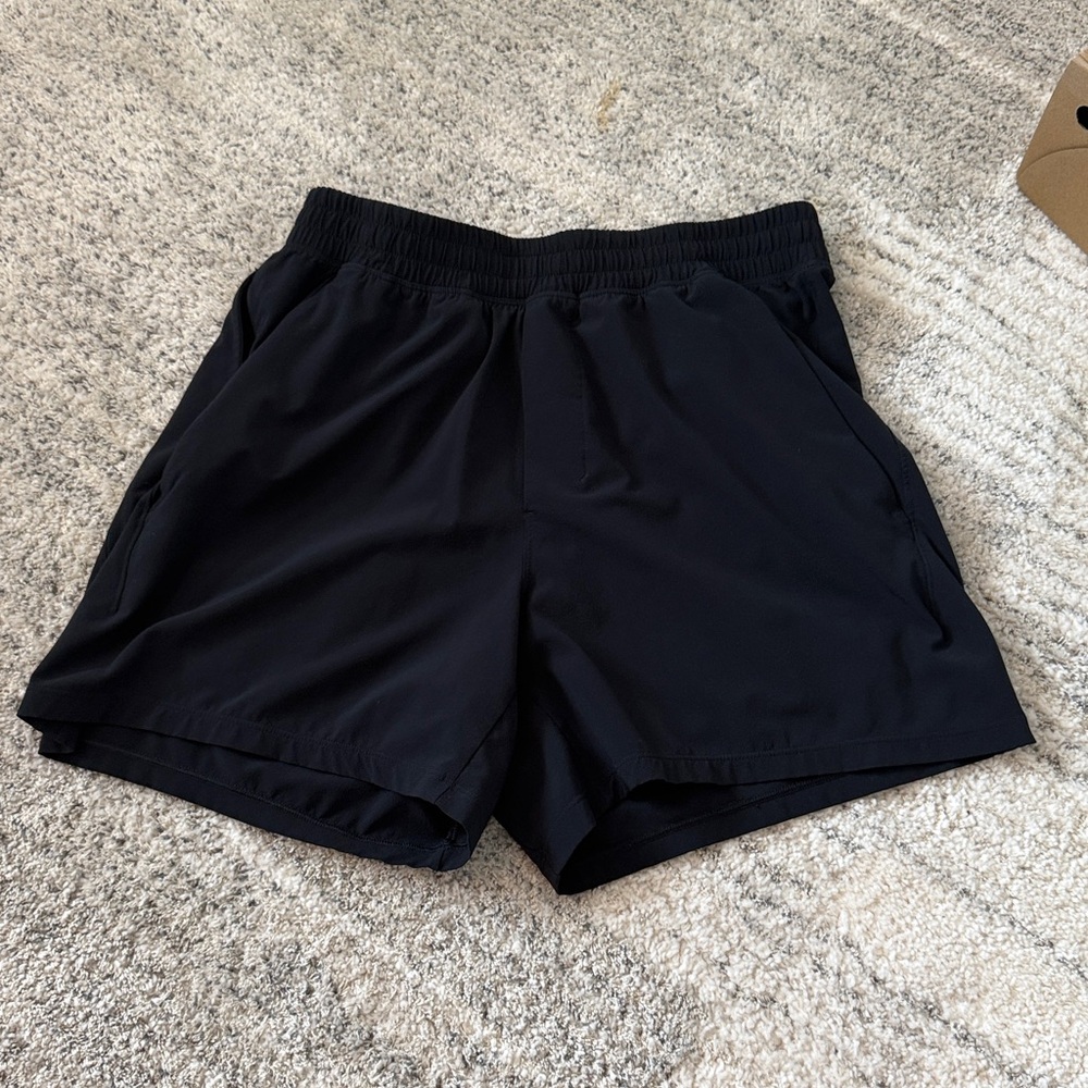 Lululemon Pace Breaker Shorts 5”in